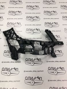 Каркас бампера правый на Mercedes W204